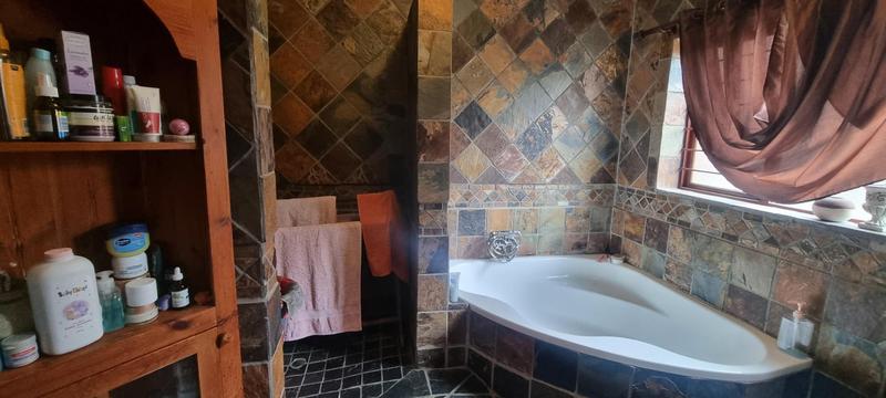 5 Bedroom Property for Sale in Tergniet Western Cape